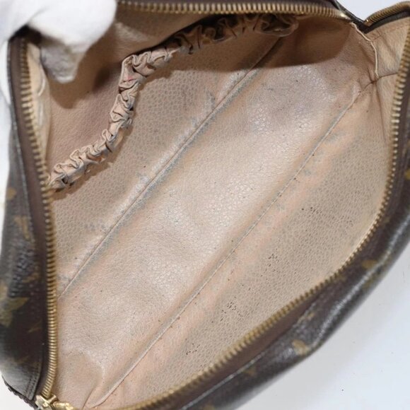 LOUIS VUITTON Monogram Trousse Toilette 23 Clutch Bag - Picture 7 of 14